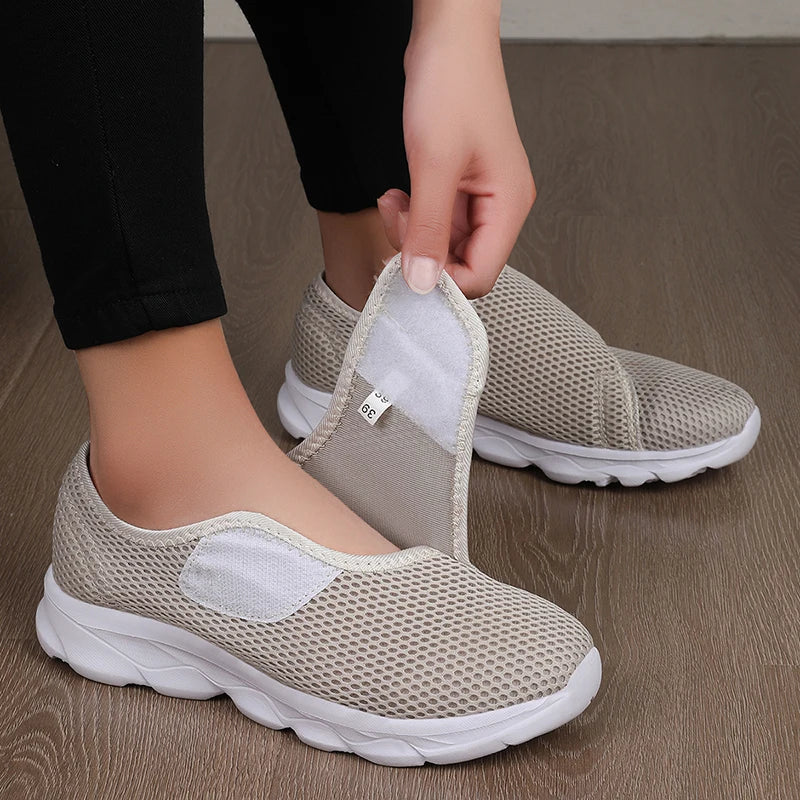 Chaussures orthopédiques confortables – idéales pour les pieds larges, enflés ou sensibles.