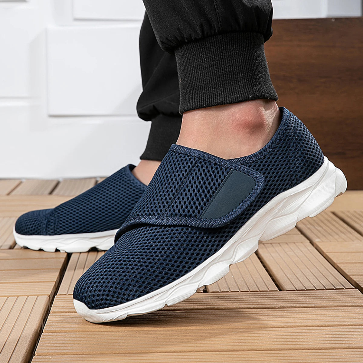 Chaussures orthopédiques confortables – idéales pour les pieds larges, enflés ou sensibles.